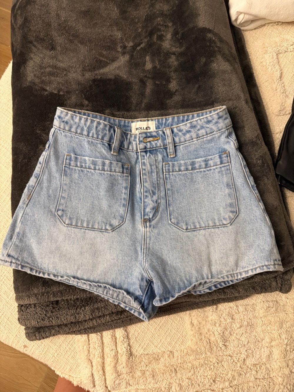ROLLA'S Light Wash Denim High-Rise Shorts
